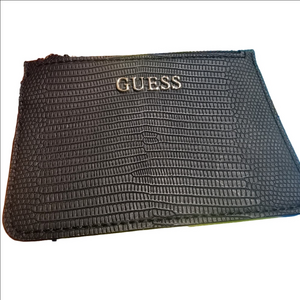 𝅺guess Black Zip Wristlet